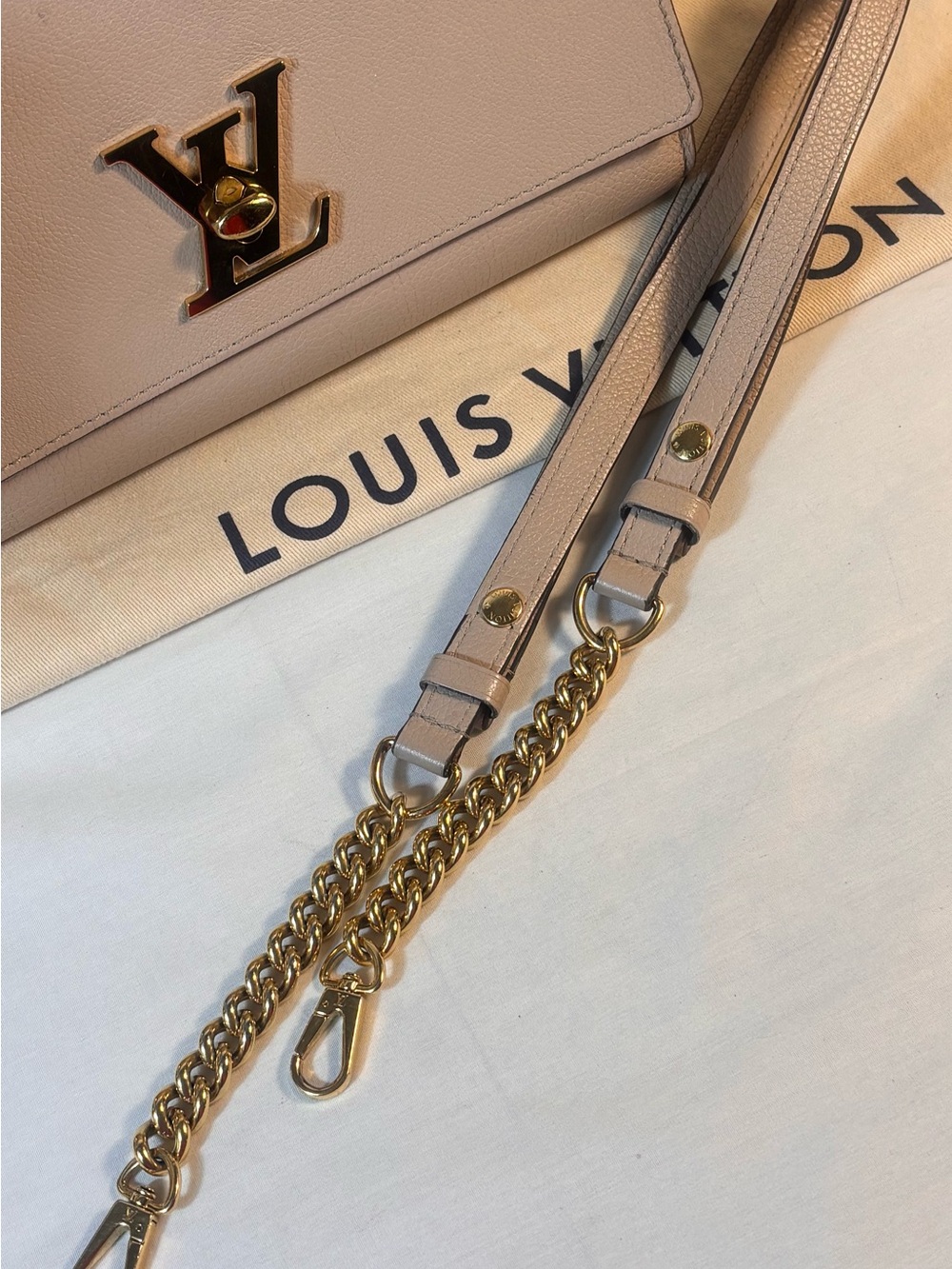 Gorgeous Louis Vuitton Lockme Greige Sold - Picture 12 of 16